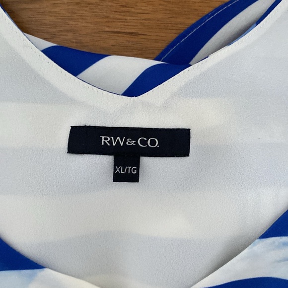 Striped Crepe Blouse - Picture 4 of 5